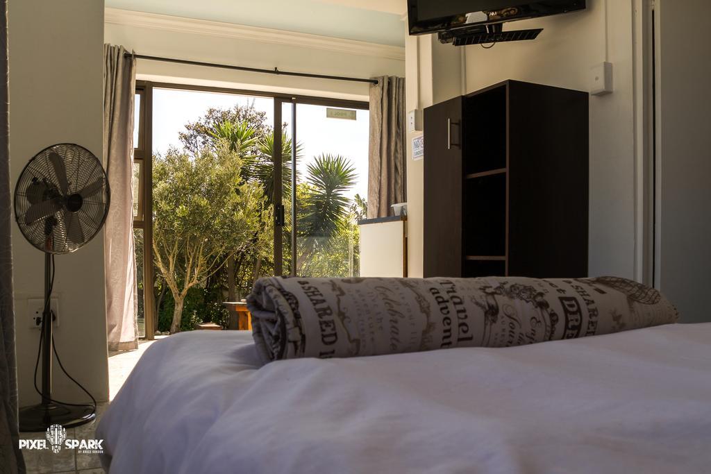 Tyday Accommodation Port Elizabeth Exterior photo